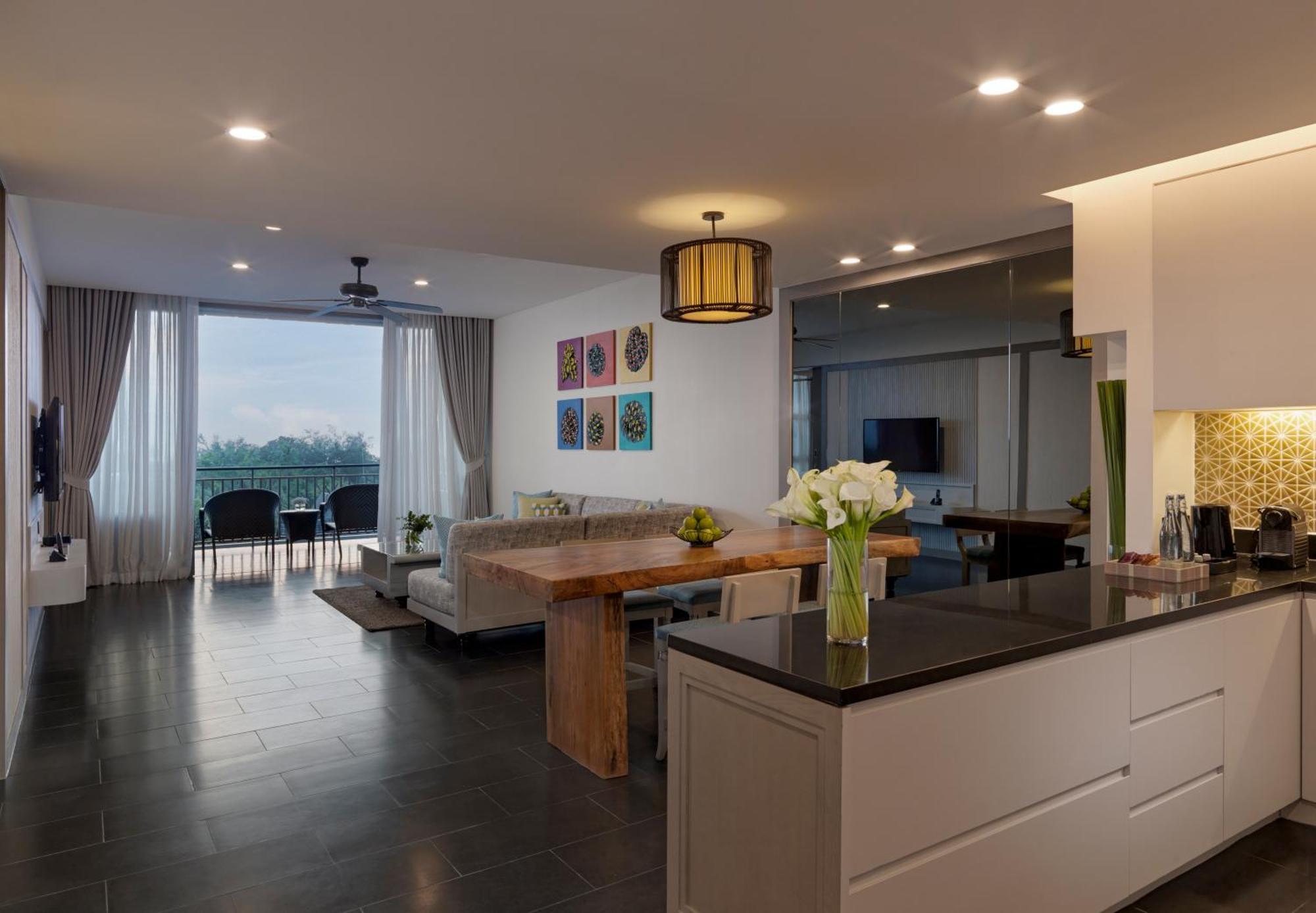 Avani Plus Mai Khao Phuket Suites Exterior photo